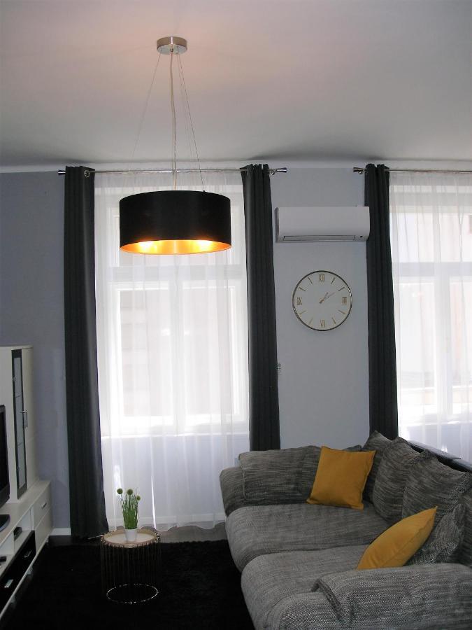 Apartman Neverin Apartment ริเยกา ภายนอก รูปภาพ